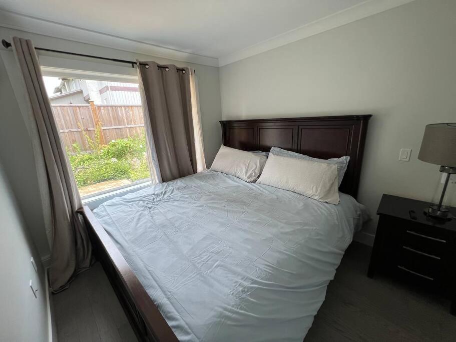 Brand New Constructed 1-Bedroom Townhouse Duncan Exterior photo